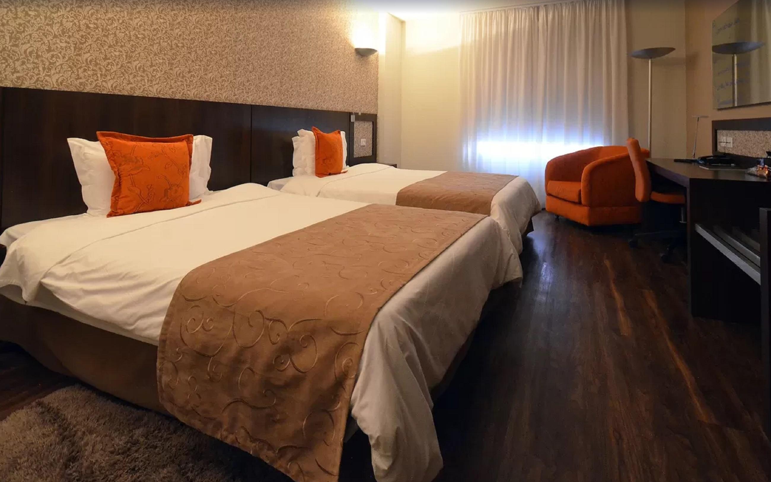 Quality Hotel Curitiba Exterior foto