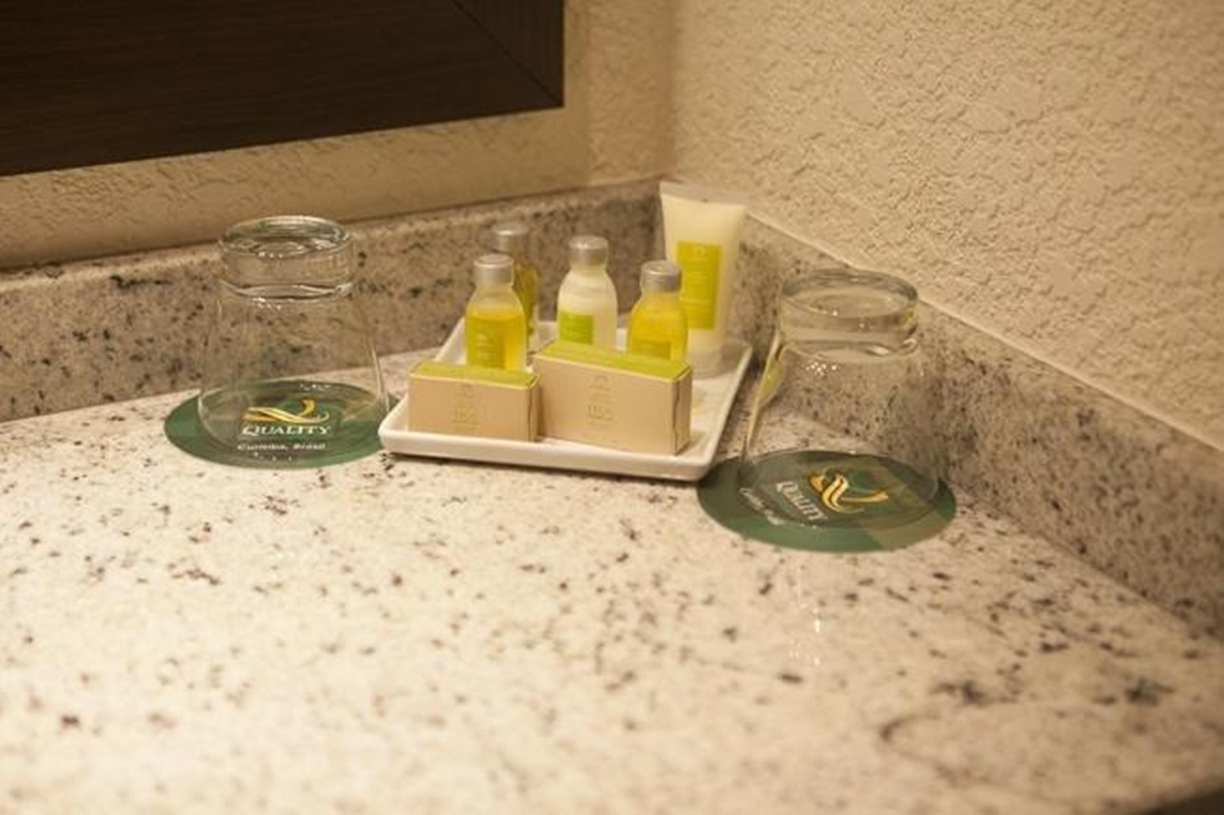 Quality Hotel Curitiba Exterior foto